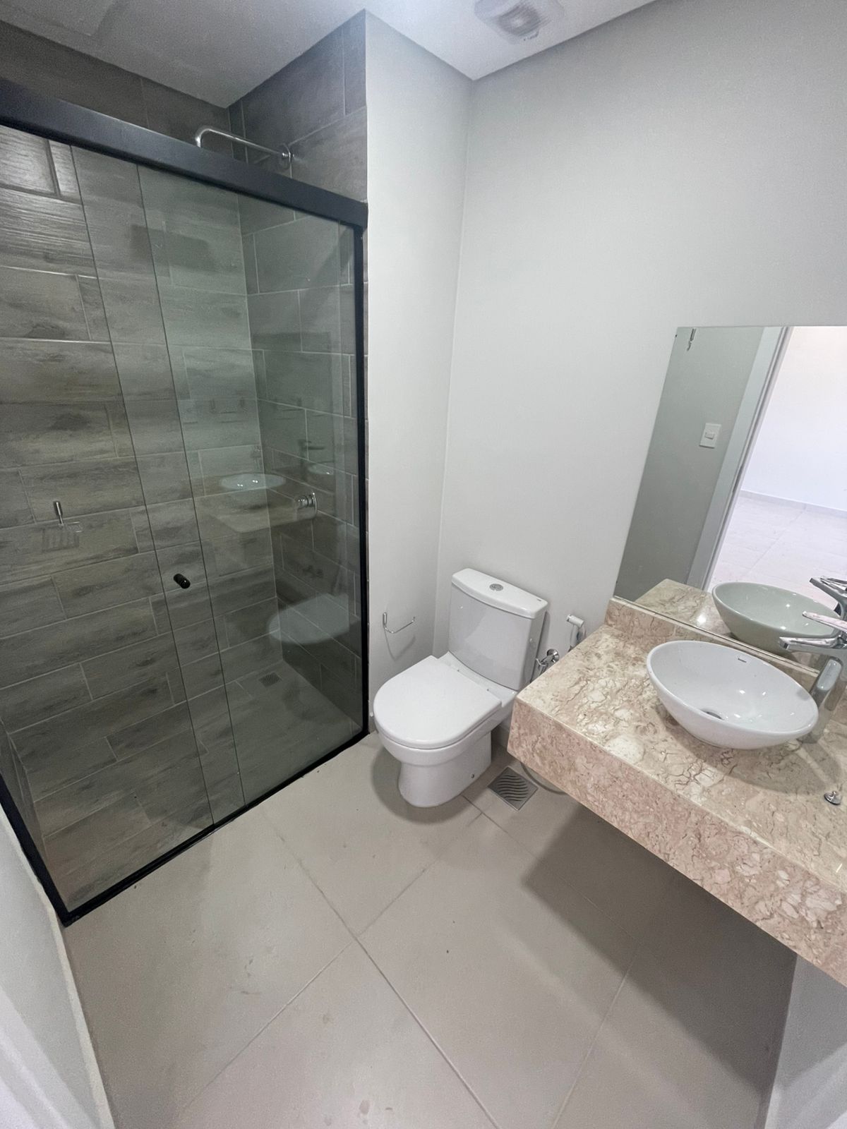 ALQUILO AMPLIO DEPARTAMENTO DE UN DORMITORIO EN ZUBA 6 A ESTRENAR — foto 3