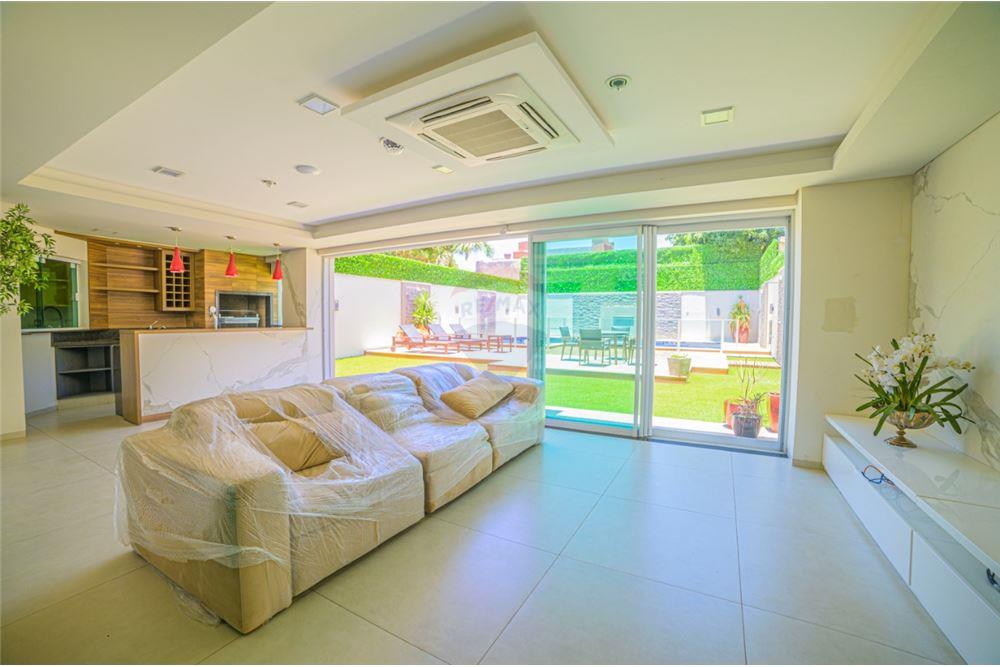 Imponente residencia RE/MAX COLLECTION — foto 2