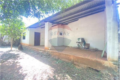Vendo propiedad en Fernando de la mora amplio terreno — foto 2