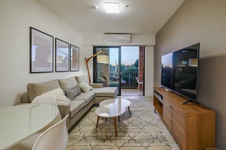 ALQUILO DEPARTAMENTO AMOBLADO DE 2 DORMITORIOS ZONA YCUA SATI — foto 2