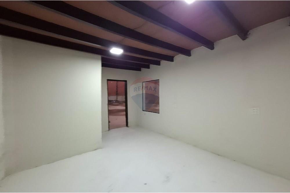 Alquilo depósito de 1249 m2 en Mariano Roque Alonso — foto 3