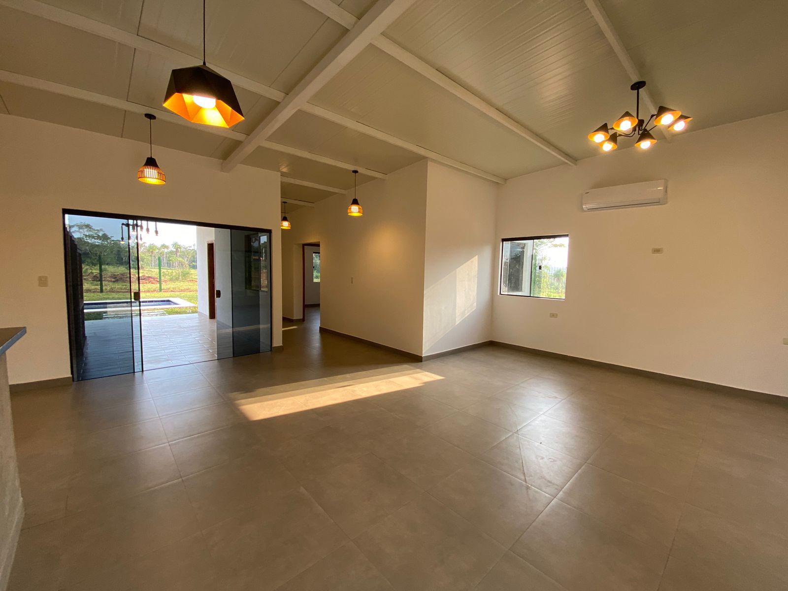 En venta – Casa en Caacupé, zona Cabañas — foto 2