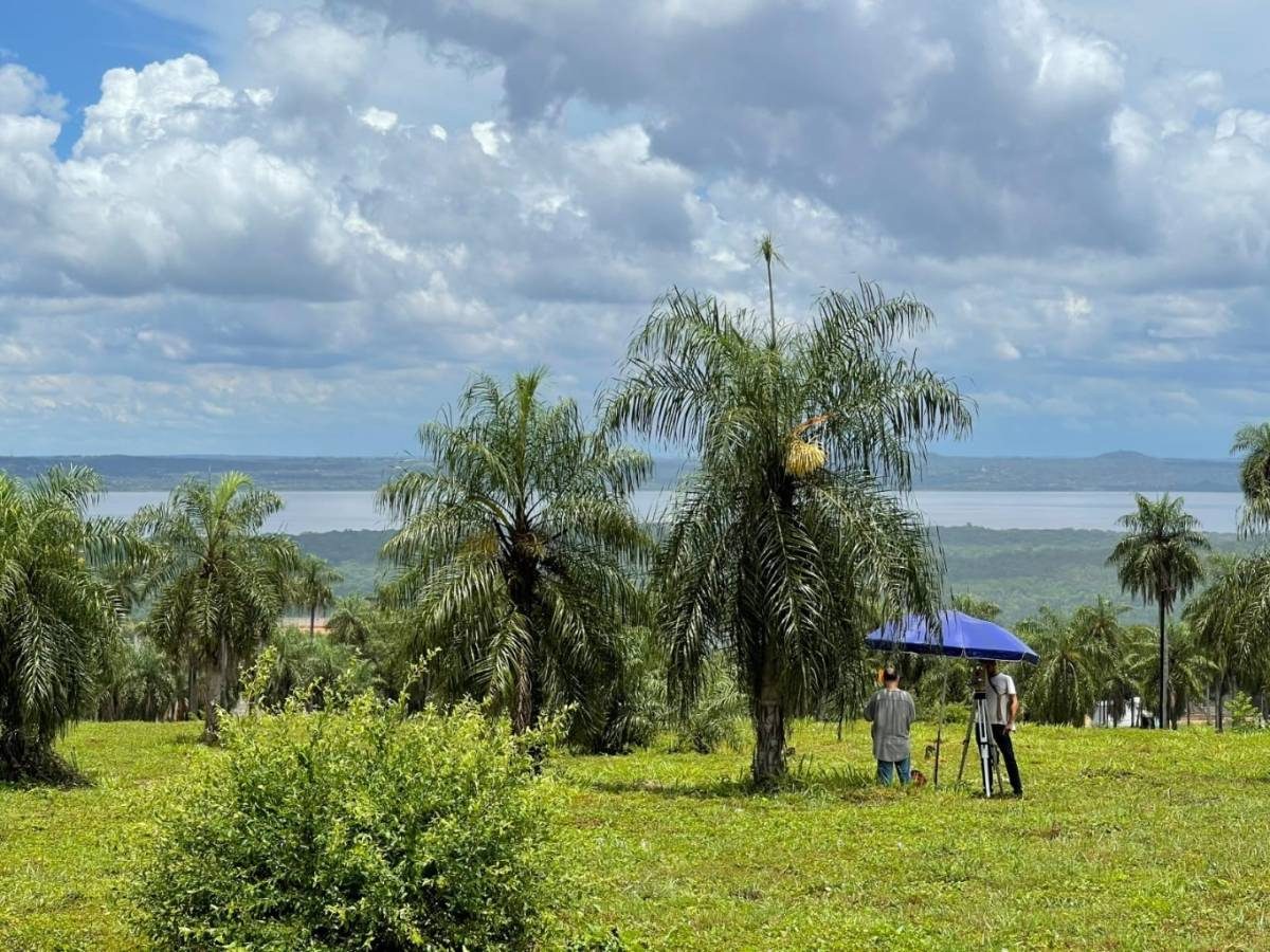 EN VENTA TERRENO CON VISTA ÚNICA AL LAGO — foto 3