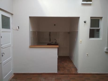 Pocitos 2 Dormitorios Excelente Apartamento