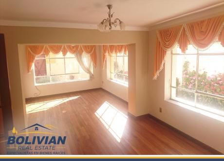 Casa En Venta En Irpavi Bajo