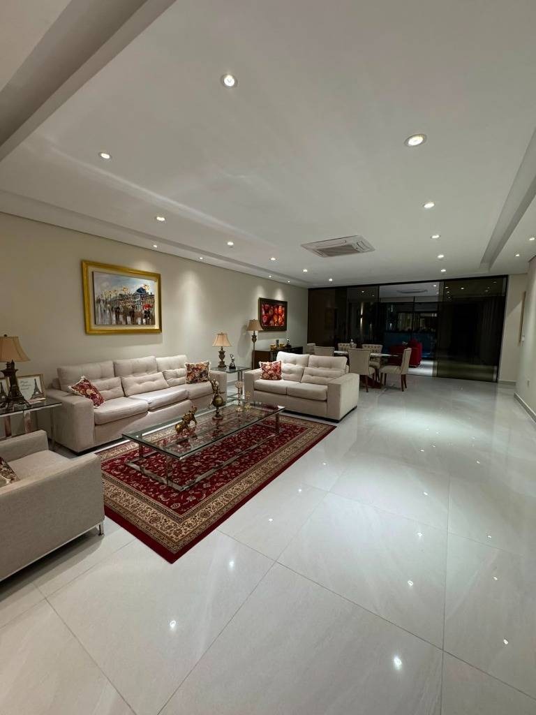 Alquilo casa amplia lujosa — foto 2