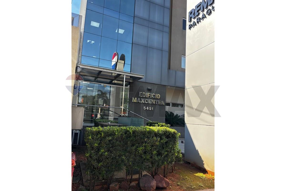 ALQUILO OFICINA EN EDIF MAX CENTER SOBRE LA AV MCAL LOPEZ — foto 3