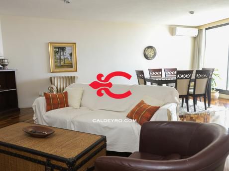 Apartamento En Pocitos. Ref: 621