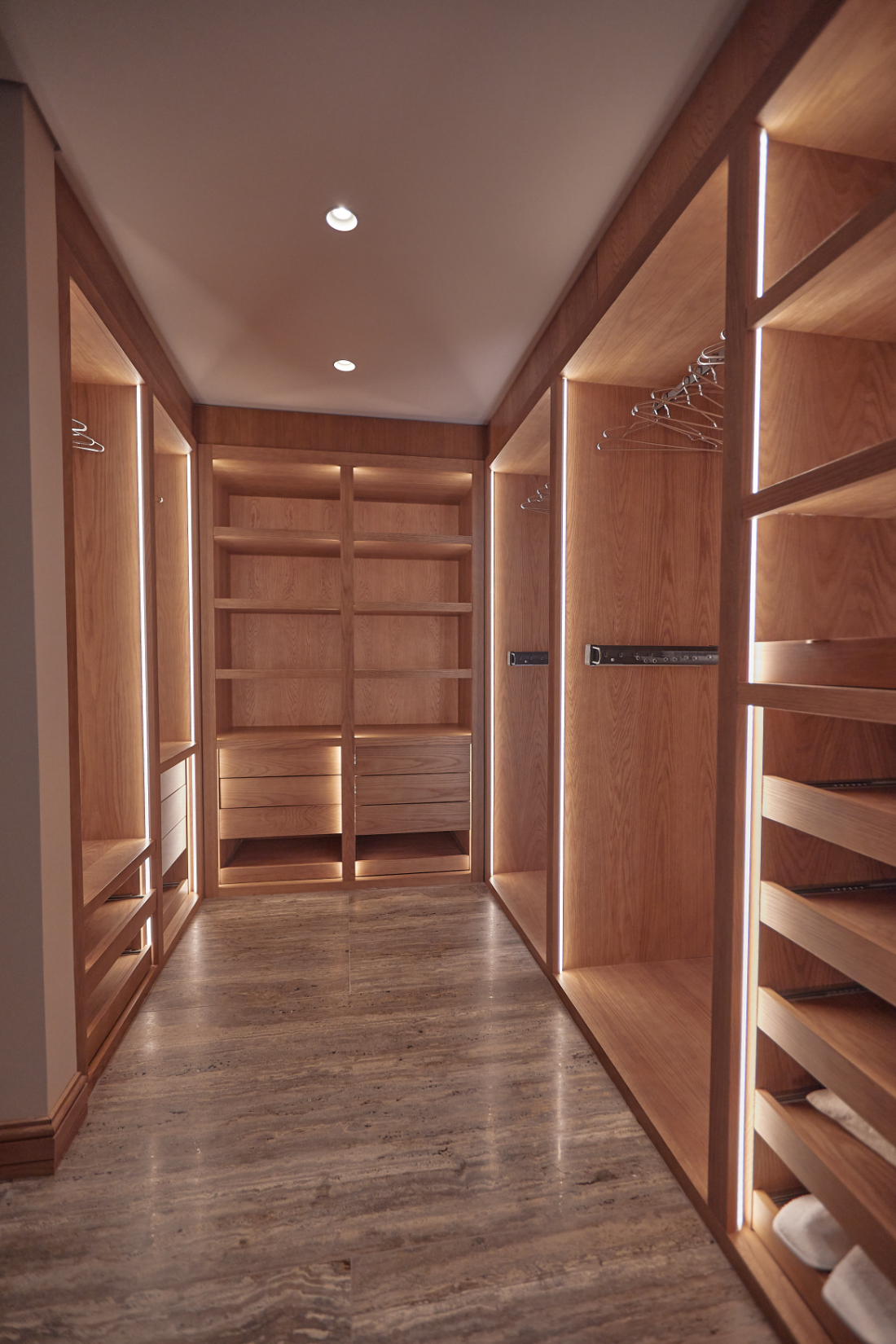 DUEÑO ALQUILA apartamento de 3 dormitorios + servicio en Punta Carretas · Foto 9