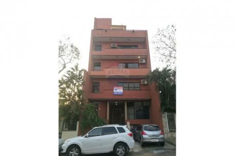 Alquilo Depto. Céntrico De 2 Dormitorios