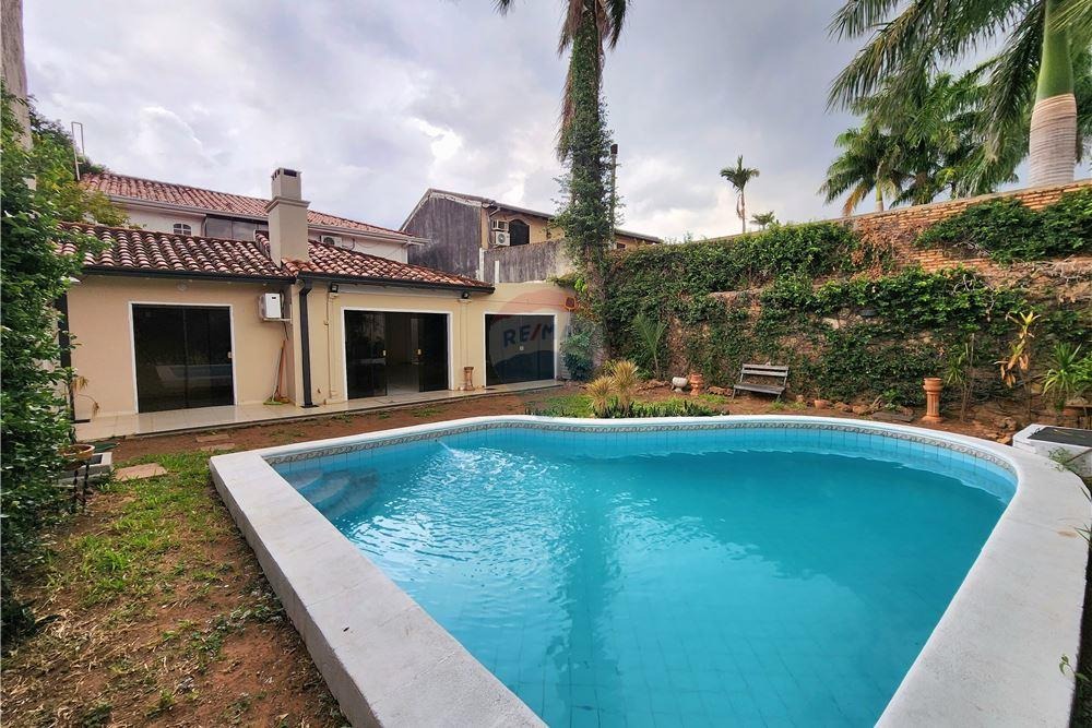 VENDO PROPIEDAD CON POTENCIAL EN LAMBARÉ — foto 3