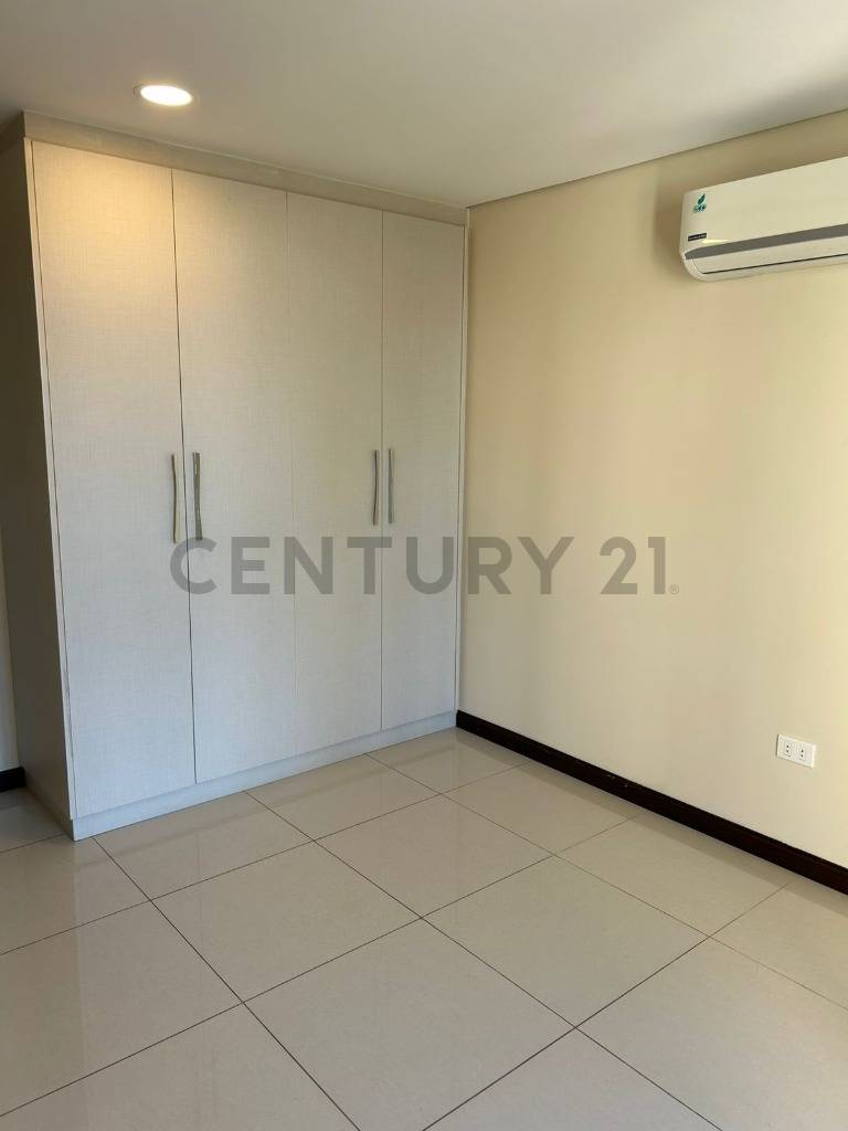 Alquiler Vivienda U Oficina A 200 Mtrs. De Shopping Del Sol — foto 2