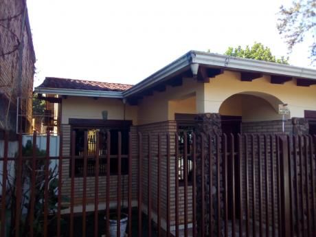 Esta Casa Se Alquila O Se Vende En Km 5 1/2. La Blanca