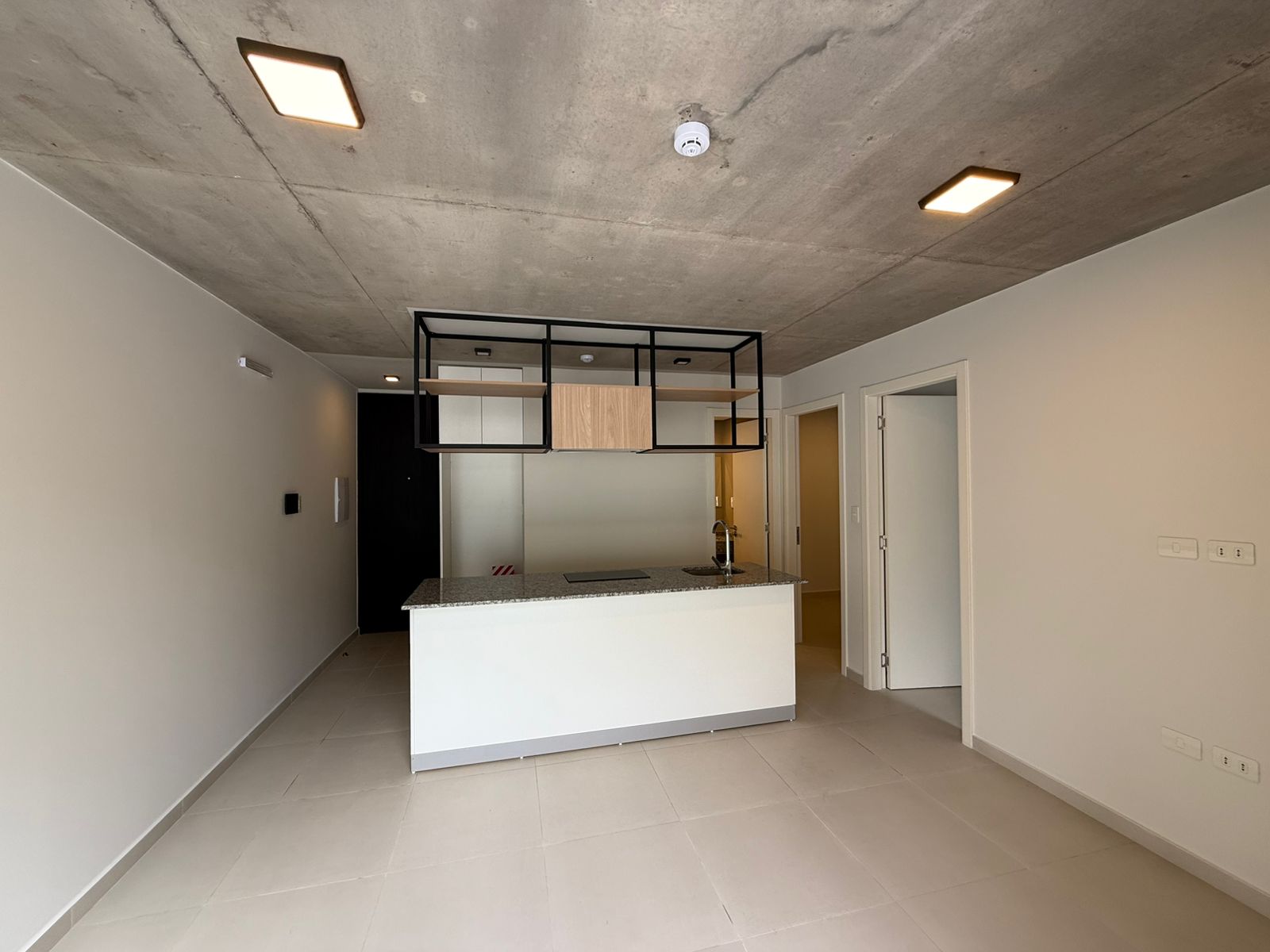 Alquilo depto de 2 dormitorios con Patio Privado — foto 2