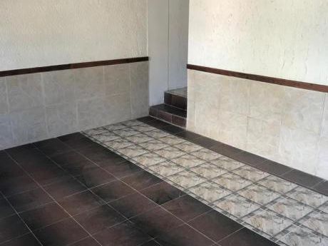 Casa De Estilo En Muy Linda Zona