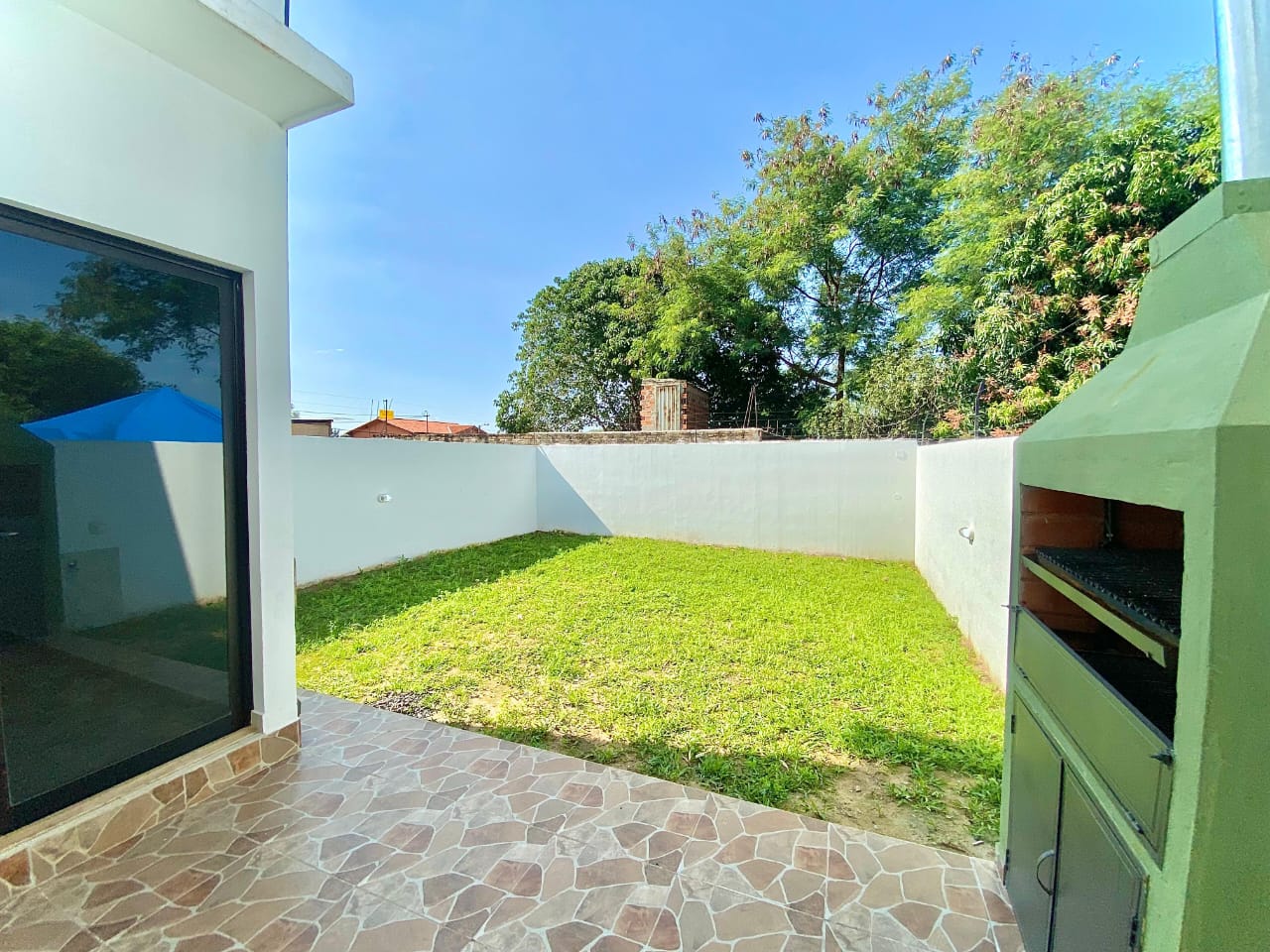 Venta de Dúplex a ESTRENAR APTO PARA CREDITO en Mariano Roque Alonso — foto 3