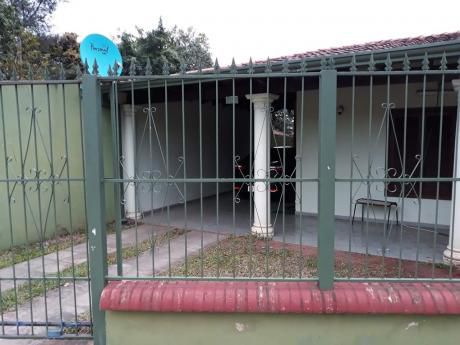 Chalet En Fernando De La Mora Zona Norte!