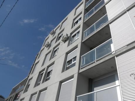 Apartamento,2 Dormitorios Garaje La Blanqueada