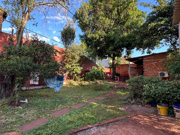 CASA EN BARRIO VILLA ELVIRA CIUDAD DEL ESTE — foto 2