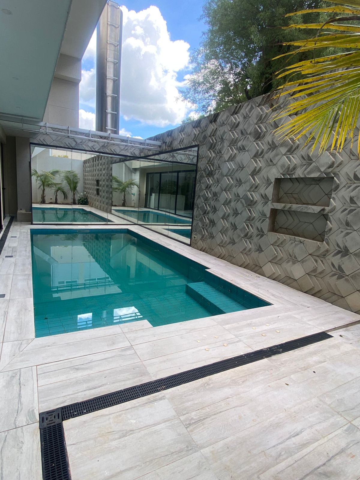 EXCLUSIVA RESIDENCIA DE ALTO NIVEL EN ALQUILER – ZONA YACHT & GOLF CLUB — foto 2