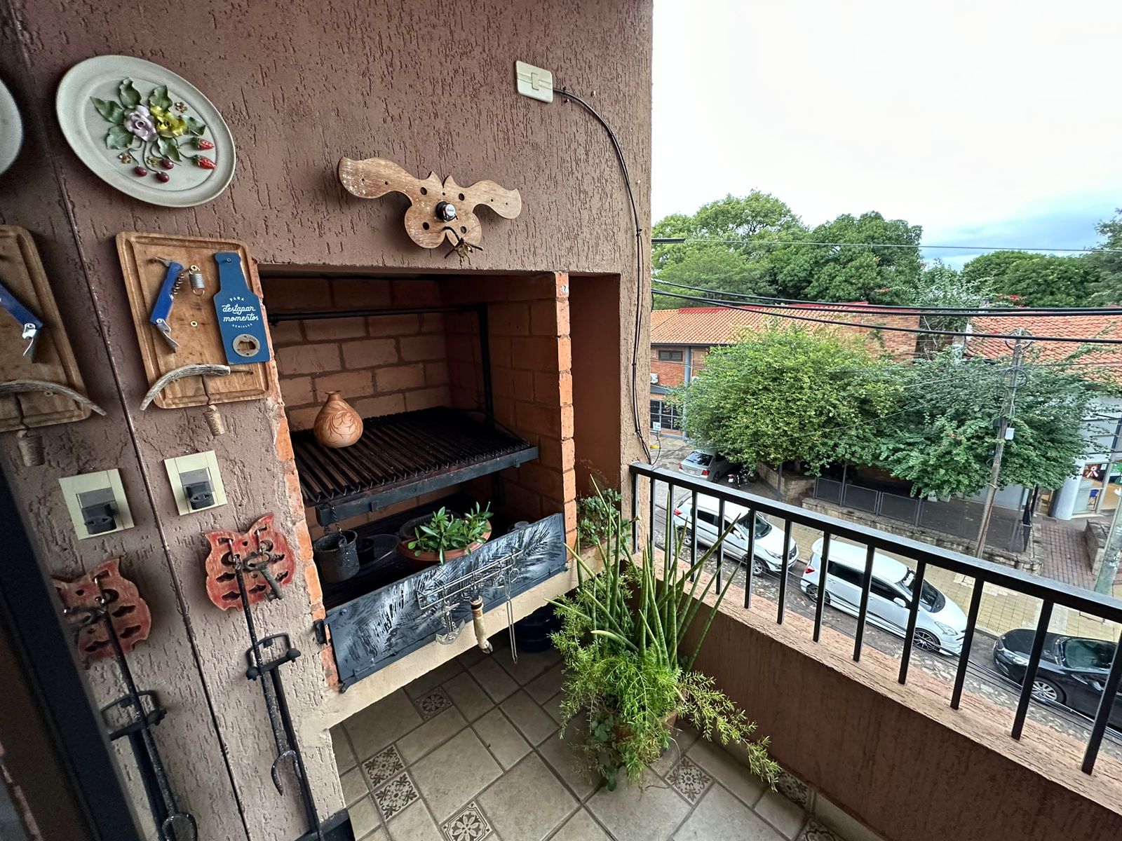 Vendo Depto De 2 Dormitorios + Area De Servicio En Villa Morra!! — foto 3