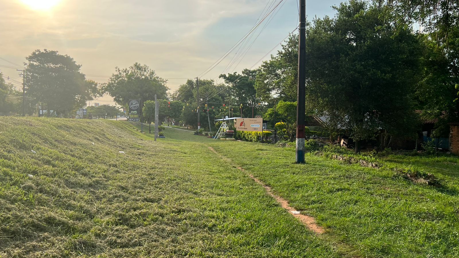 VENDO TERRENO EN EL CENTRO EMBOSCADA! — foto 2