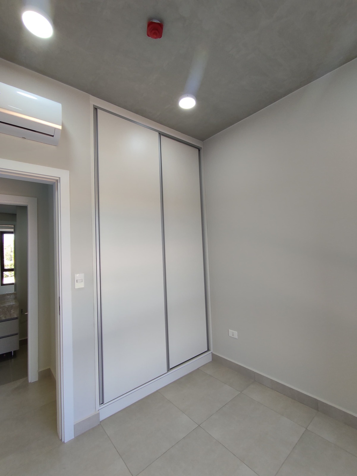 Departamento en alquiler en Luque — foto 3