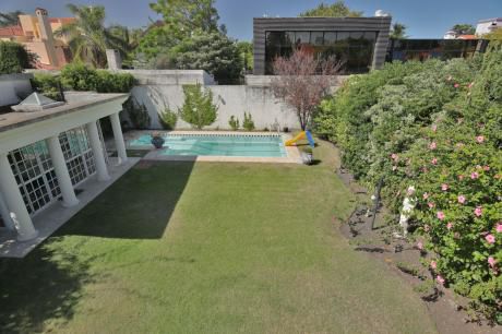 Furnished High End Home, Heart Of Carrasco
