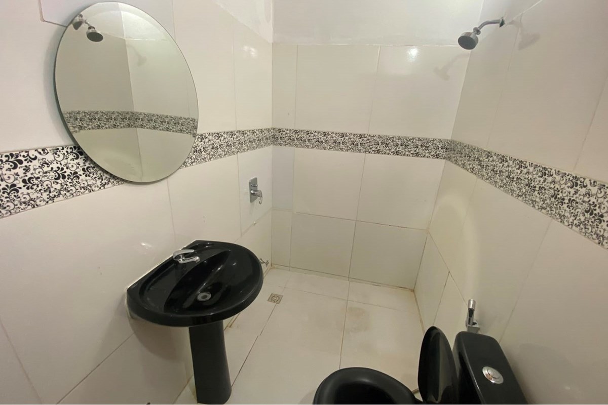 Casa-Alquiler-Carmelo Peralta casi Mcal. Estigarribia, Mariano Roque Alonso — foto 3
