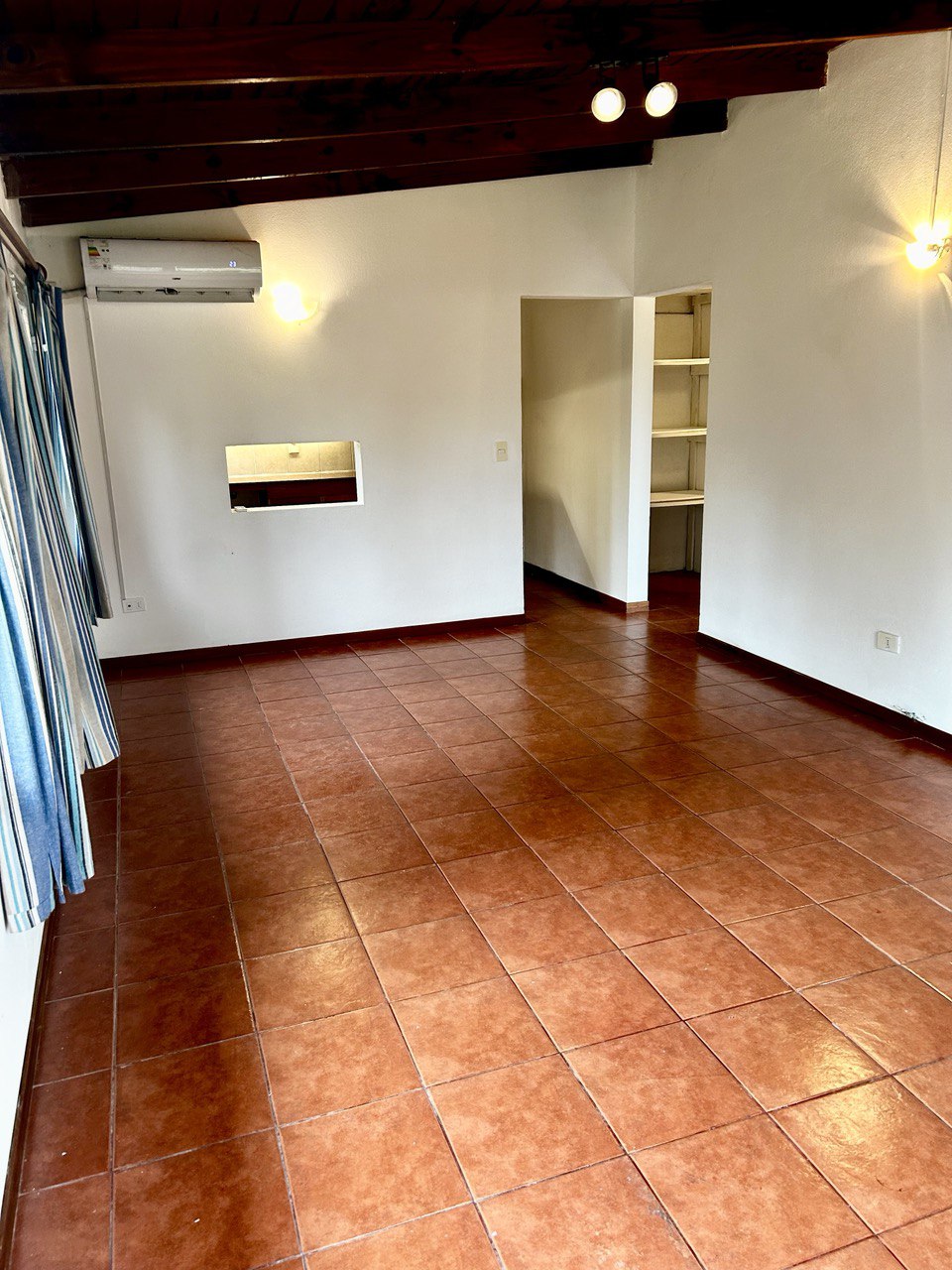 Alquiler Anual, La Barra, Casa 1 Dorm. Excelente Ubicación!! Muy Luminosa!! · Foto 5