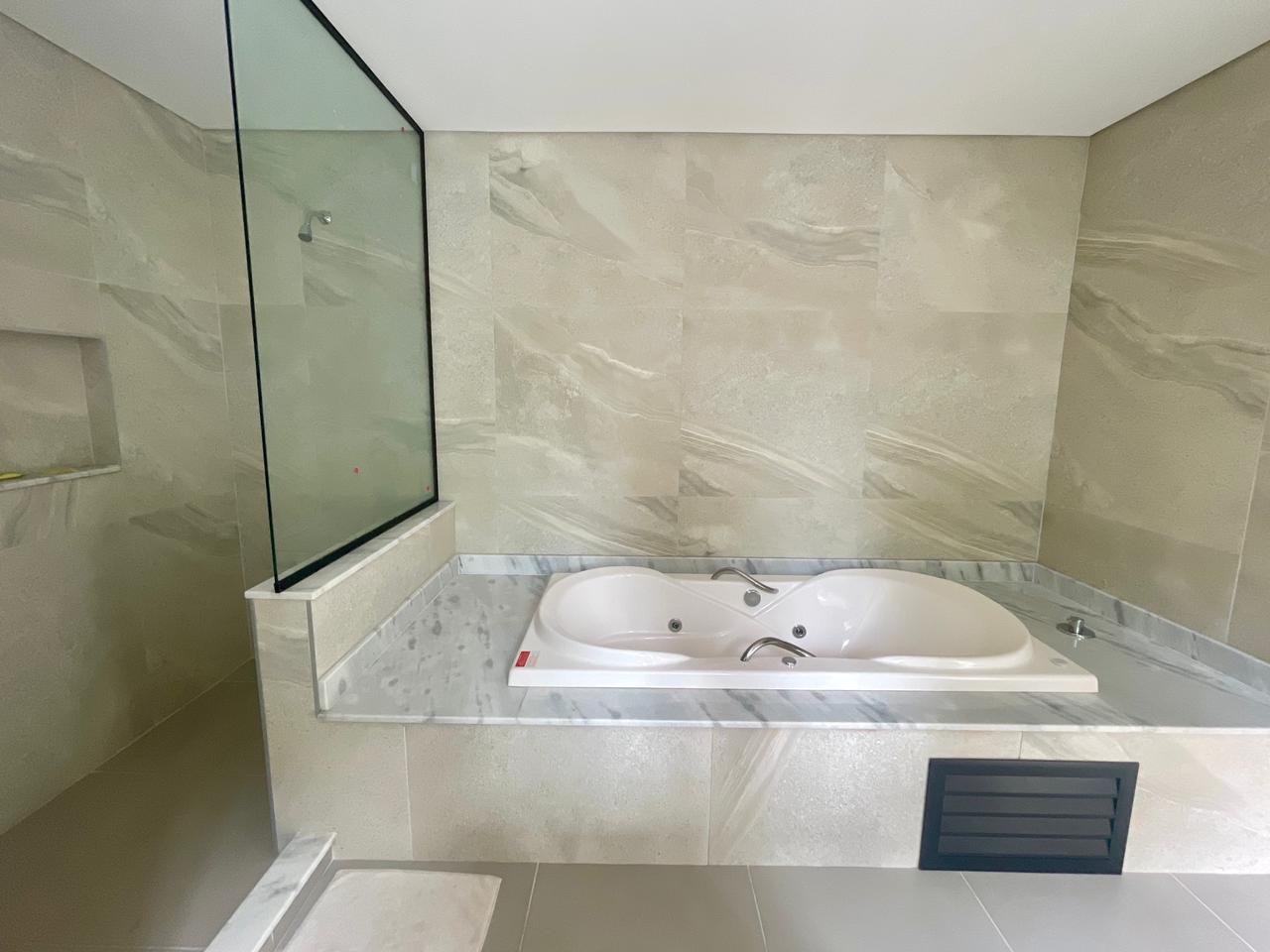 SE VENDE HERMOSA CASA EN SANBER TOTALMENTE AMOBLADA. — foto 2