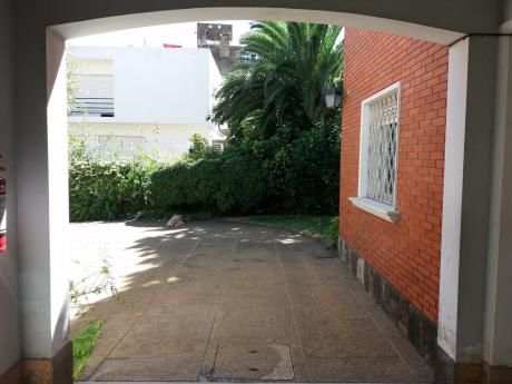 95869 - Casa En Venta En Pocitos De 3 Dormitorios