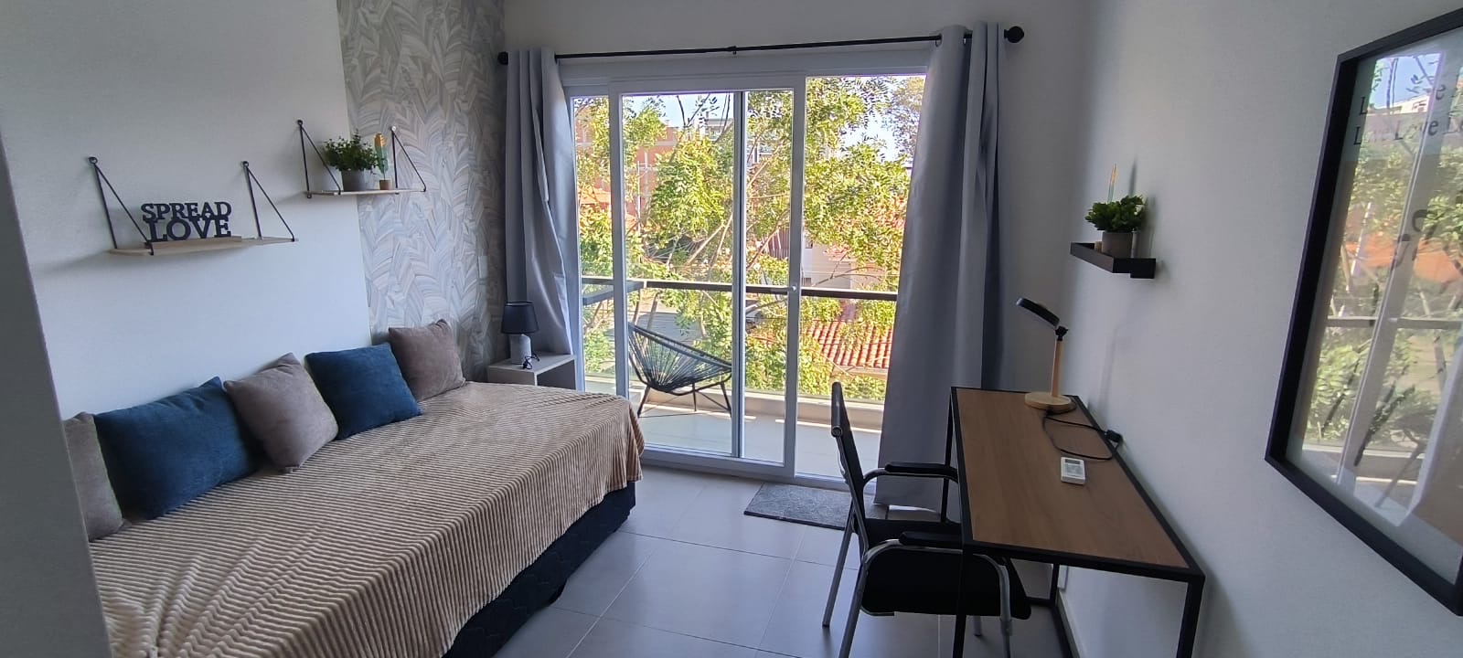 Alquilo departamento amoblado de 2 habitaciones en el barrio herrera Asuncion — foto 3