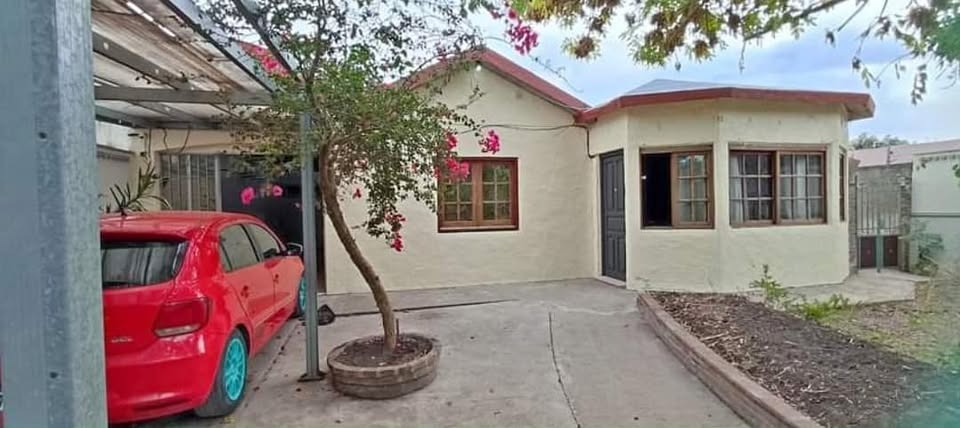 SE VENDE CASA EN CIUDAD 18 DE MAYO, CANELONES DE 3 DORMITORIOS Y 2 BAÑOS