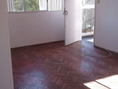 Apartamento De 2 Dormitorios En Alquiler En La Blanqueada