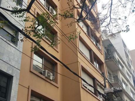 Apto De 2 Dormitorios A 2 Cuadras De La Rambla