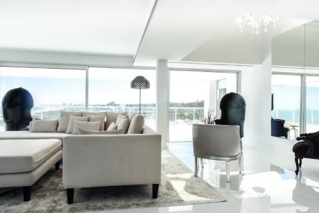 Apartamento En Venta Y Alquiler 4 Dormitorios