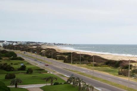 Apartamento En Venta 3 Dormitorios