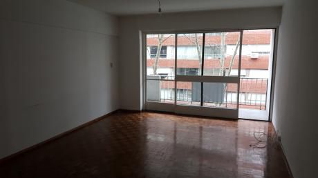 Se Vende Apartamento 2 Dormitorios En Pocitos