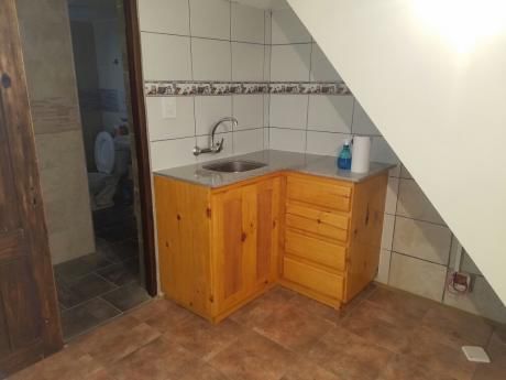 Oportunidad En Ciudad Vieja, 3 Dormitorios!