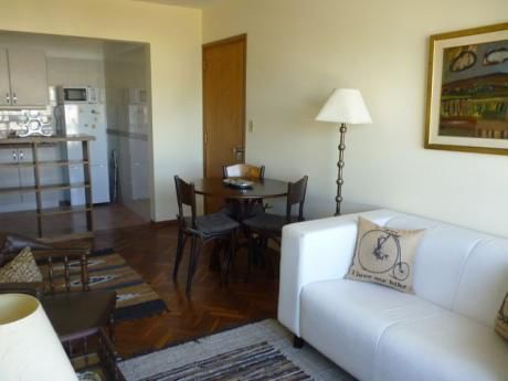 Apartamento En Punta Carretas.