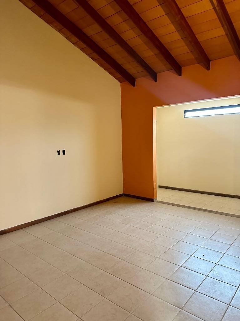 ALQUILO CASA PARA VIVIENDA/OFICINA — foto 3