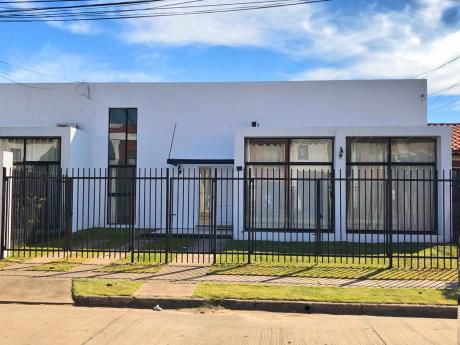 Hermosa Casa En Venta En El Remanzo 3