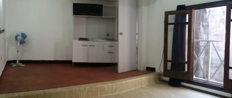 Alquilo Monoambiente Colonia Y Acevedeo Diaz Impecable