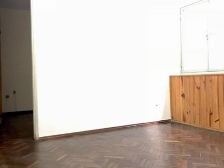 Oportunidad A Pasos Del Sanatorio Americano!!!