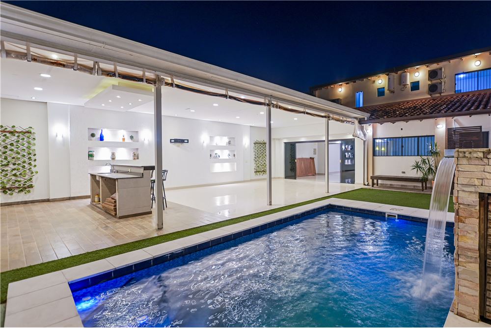 VENDO CASA CON PISCINA EN LAMBARE — foto 2