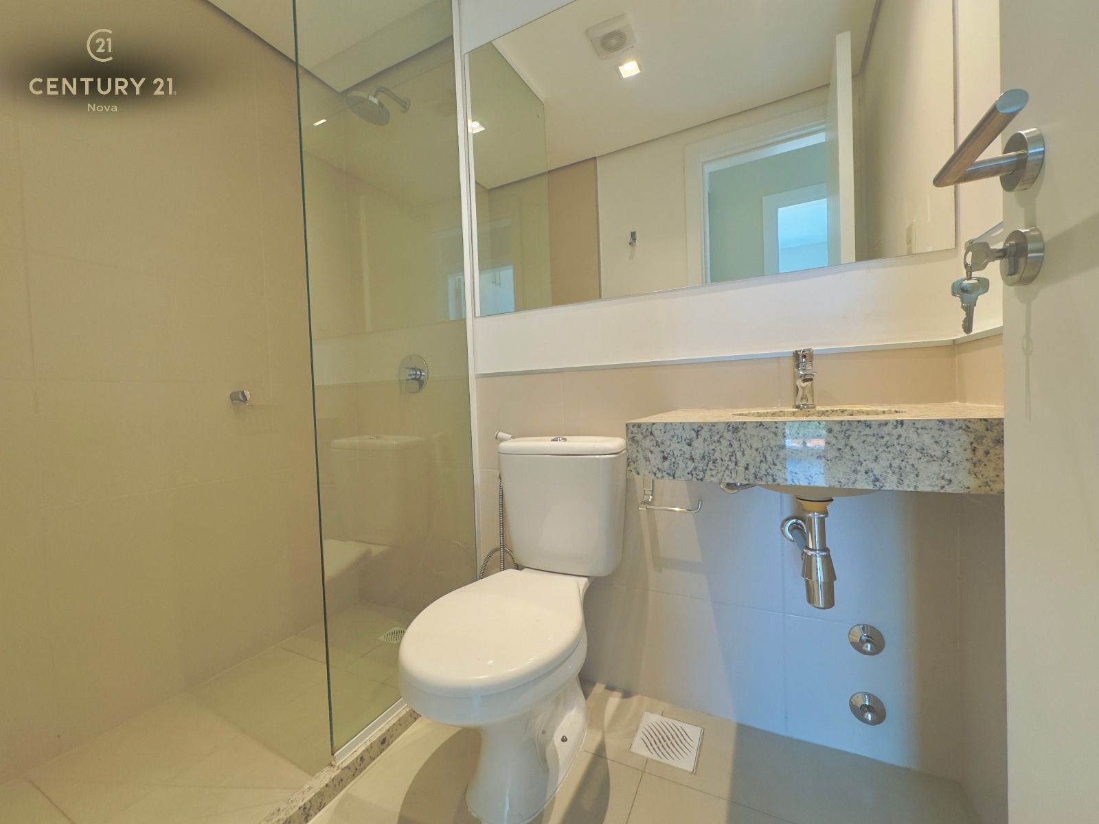 REMATO DEPARTAMENTO EN ASUNCIÓN – EXCELENTE RENTABILIDAD O PARA VIVIR!!! — foto 3