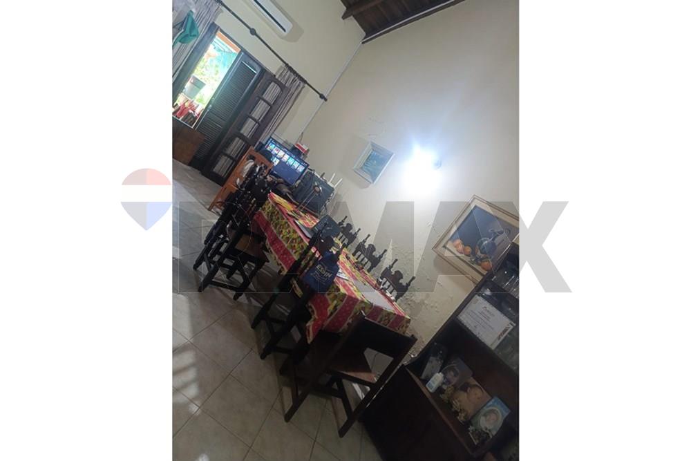 Casa - Venta - San Lorenzo, Central, Paraguay — foto 3