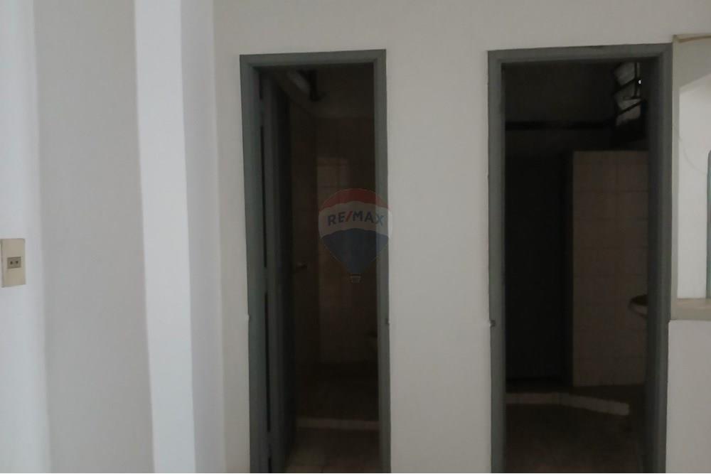 Alquilo Salón – Avda. San Martín, Villa Morra — foto 2