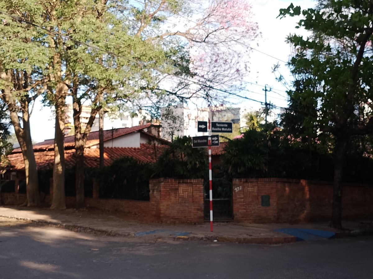 Casa en alquiler en Villa Morra
